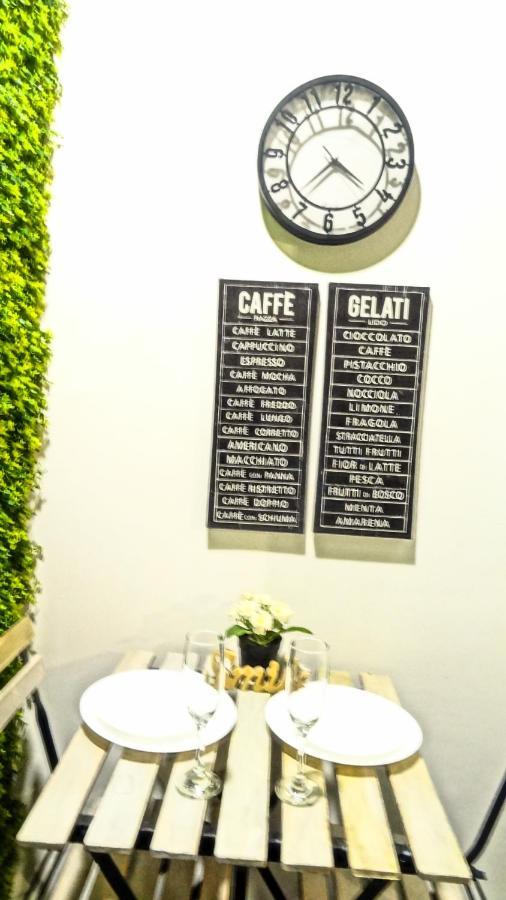 Cozy Rooms 12 Valenza Esterno foto